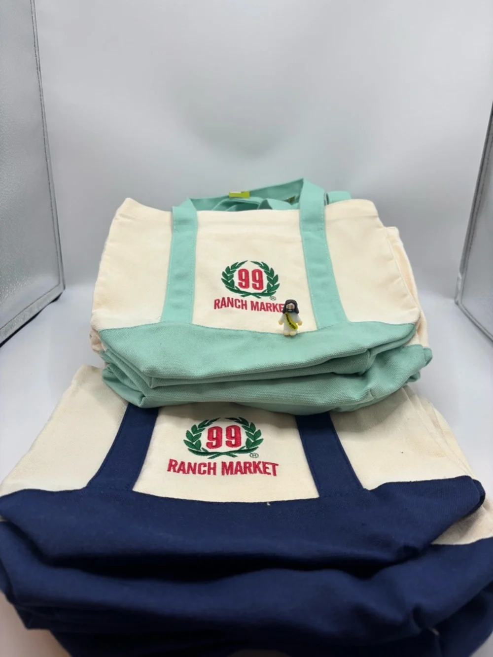 99 Ranch Market, mini totes. Dark blue or light blue. Please specify what color.